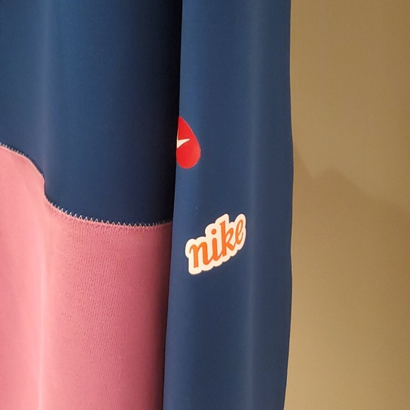 SOLD! Nike Pro NWT Plus Size Dri-Fit Fleece Jacket - Picture 10 of 12